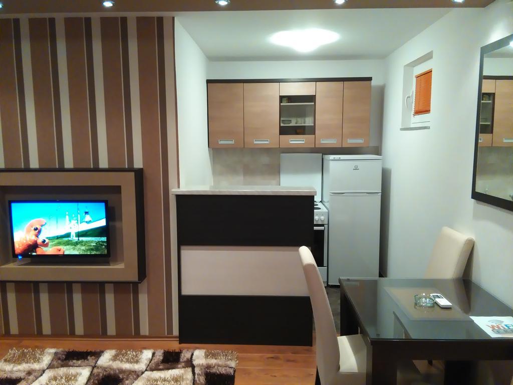 Apartments Leo Требинье Экстерьер фото